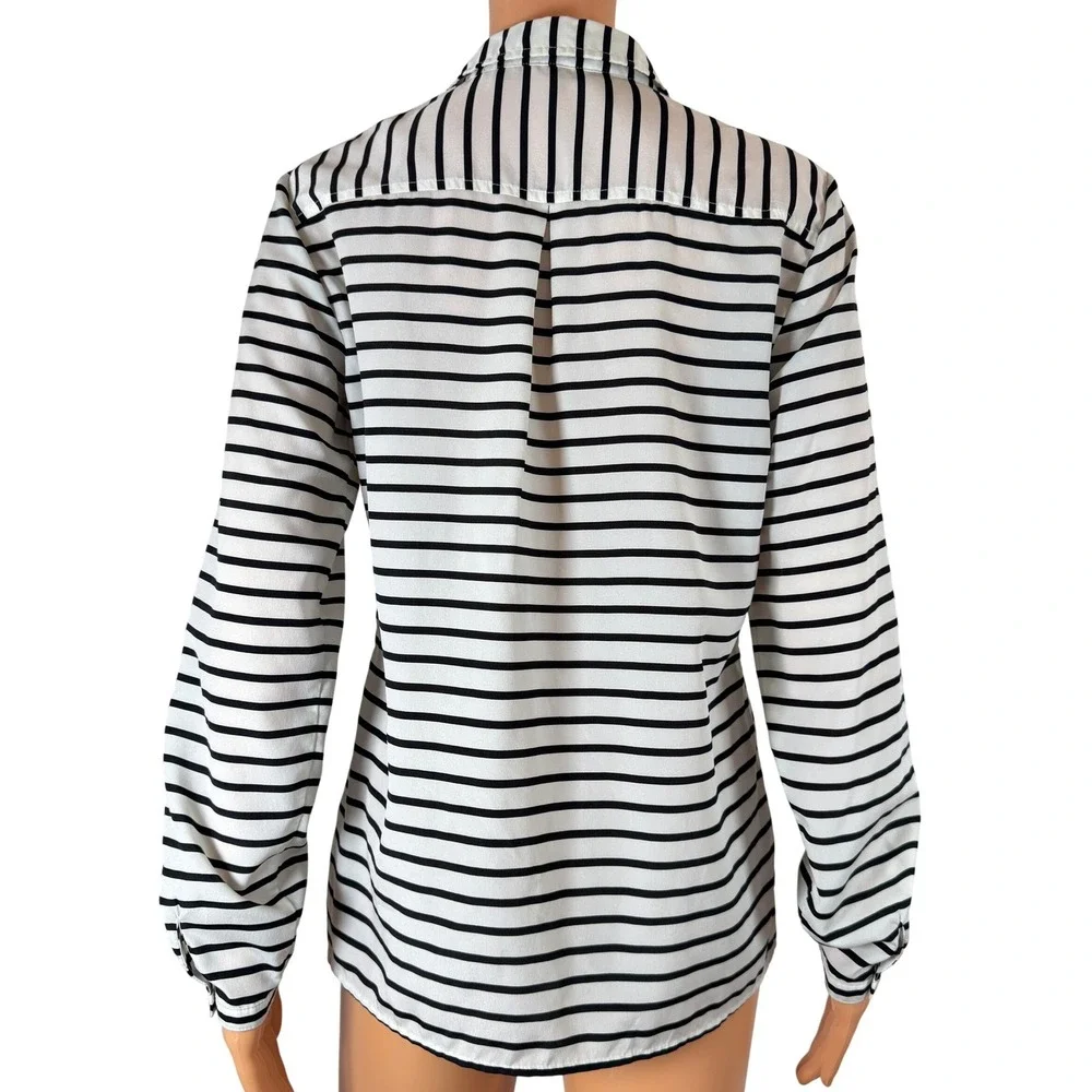 The Limited Womens Size S Striped V-Neck Button Front Blouse Size S LongSlv - Picture 4 of 8